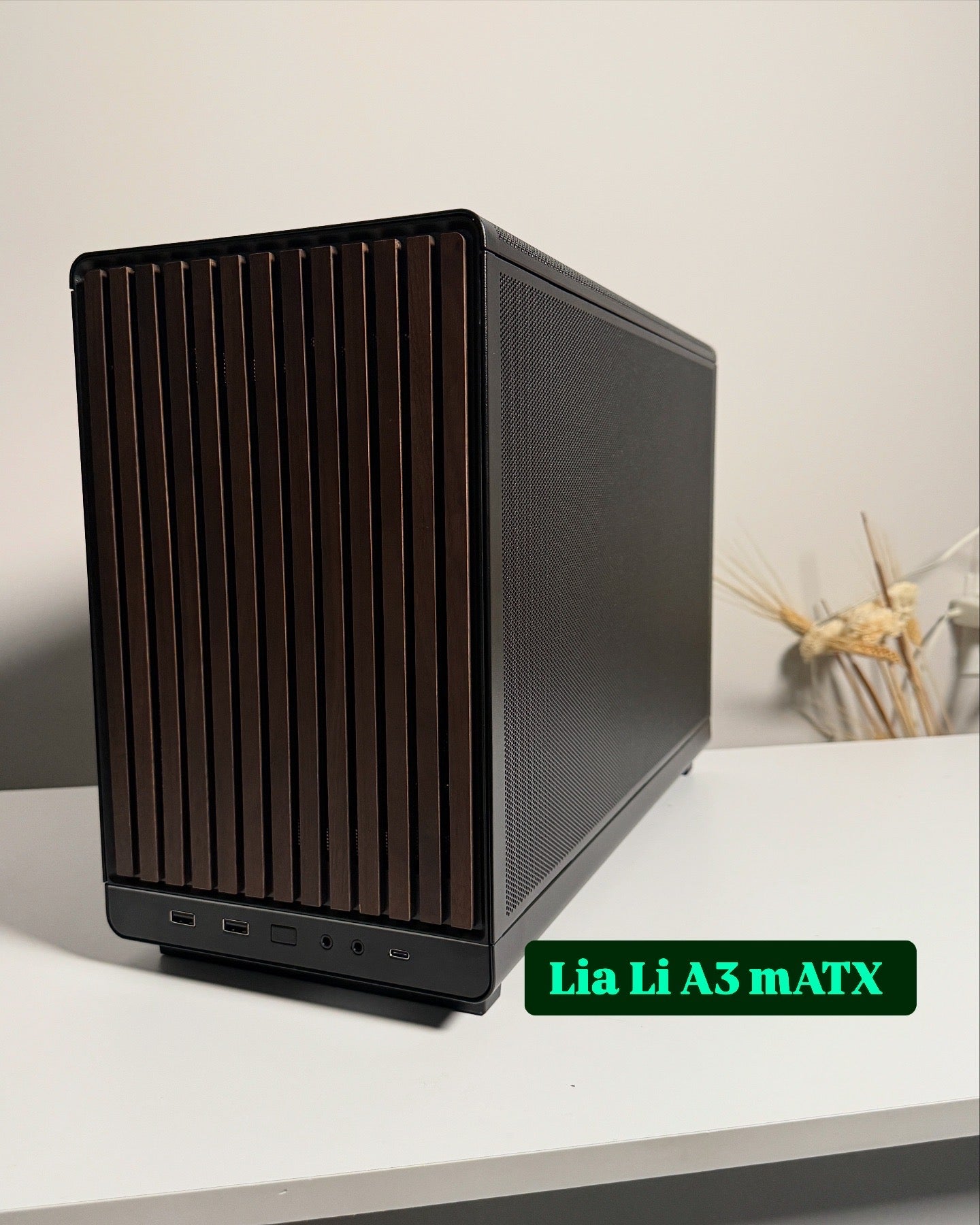 AMD Ryzen 7 7800X3D Gaming PC – NVIDIA RTX 5080 16GB, 32GB DDR5, 2TB NVMe, High-Airflow Lian Li Case